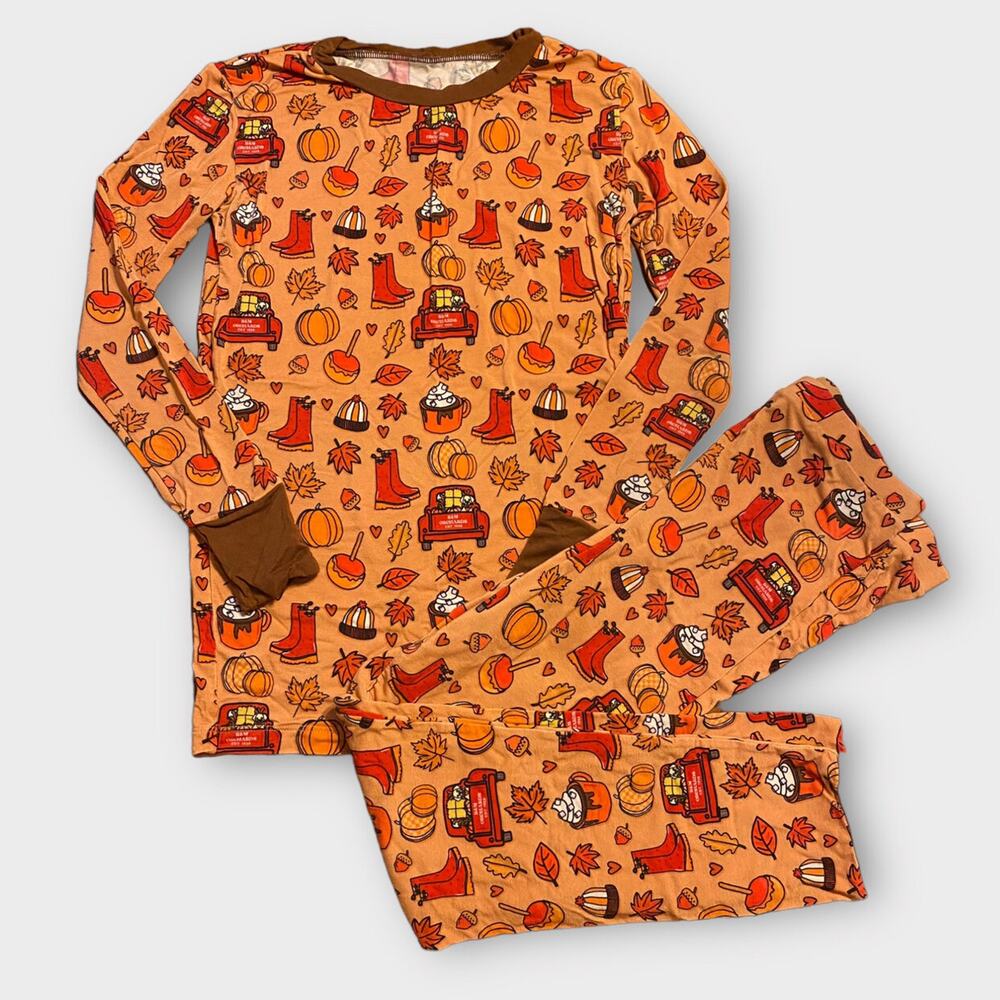 Kiki + Lulu (9/10) Good Things Come In Fall Packages Pajamas